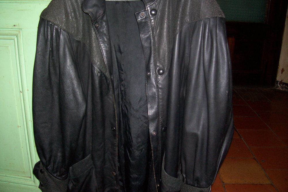 Veste en cuir chez micha Vêtements
