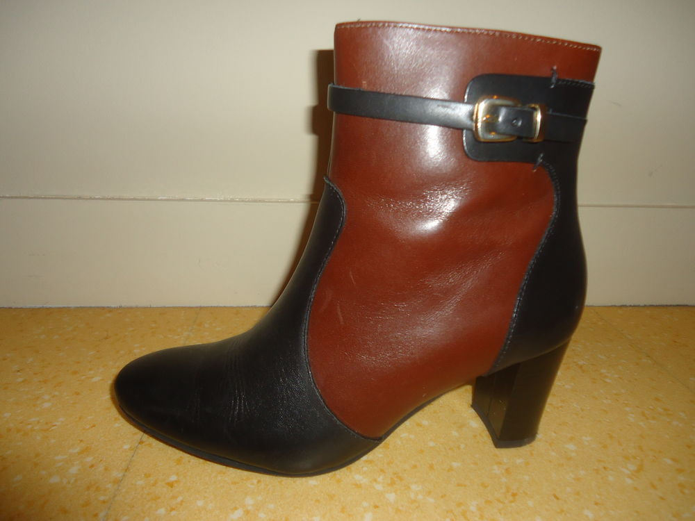 BOTTINE EN CUIR Chaussures