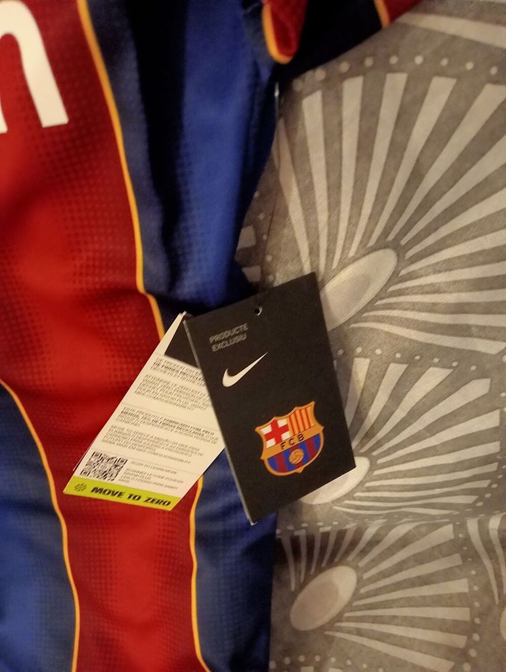 Lot maillot authentique Barcelone Vêtements