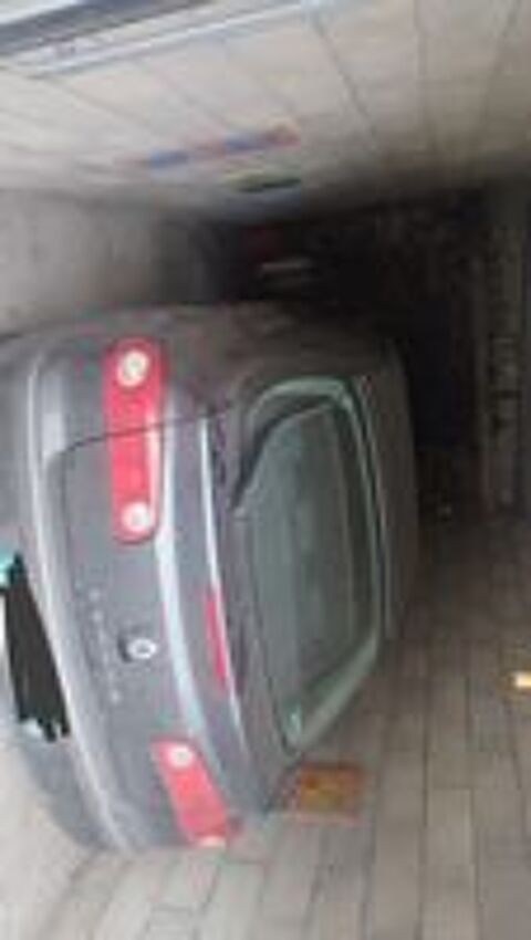 Laguna 2.2 DT Initiale 2007 occasion 73640 Sainte-Foy-Tarentaise