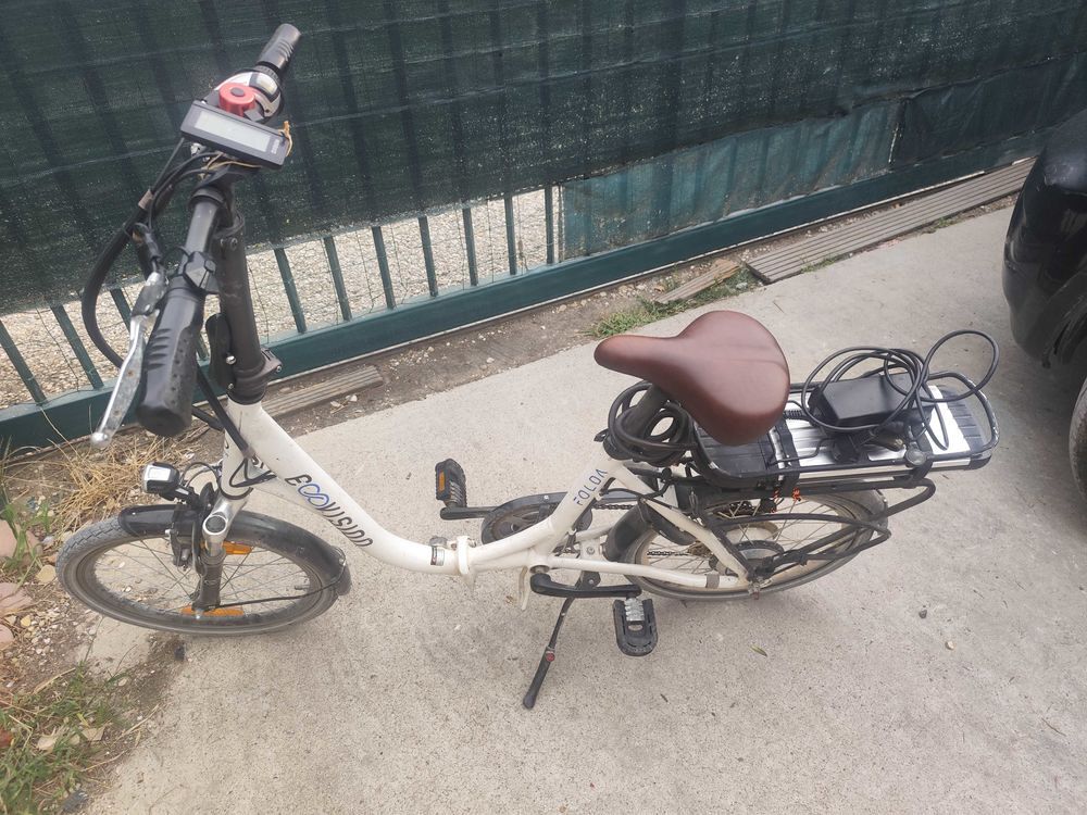 v&eacute;lo &eacute;lectrique pliable batterie neuve chargeur parcours 110 km 7 vitesse fourche t&eacute;lescopique se Vélos