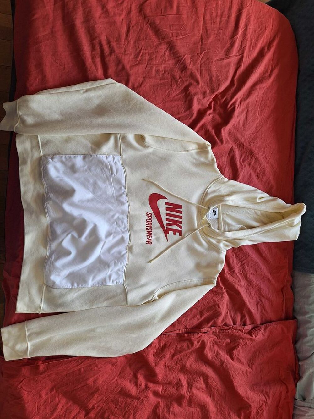 Sweat Nike Femme Jaune et blanc avec logo rouge Vêtements