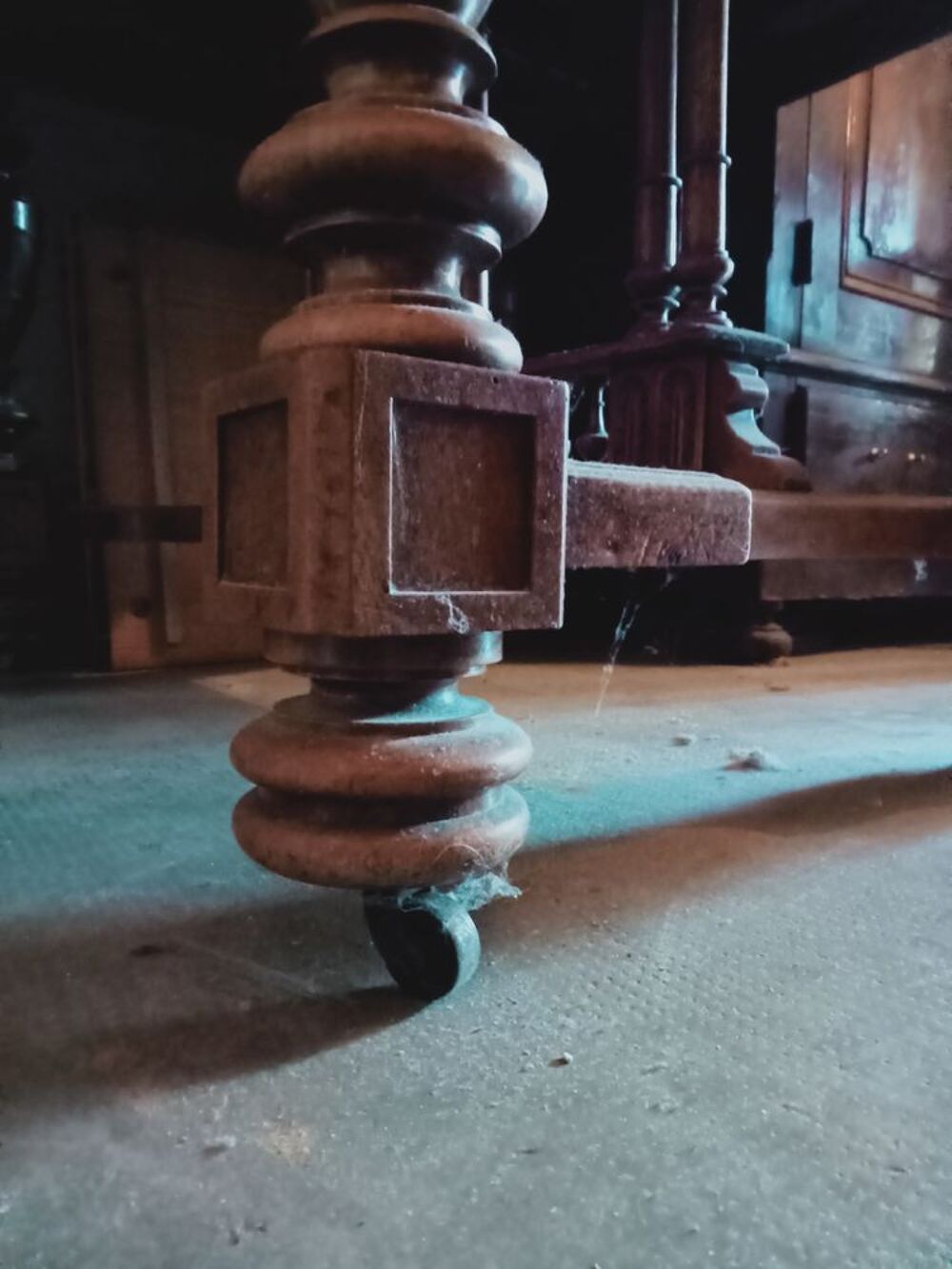 Table ancienne type Henri II Meubles
