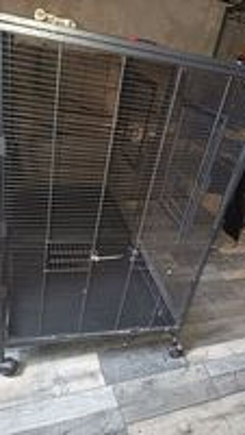   grande cage pour oiseaux ou rongeur 