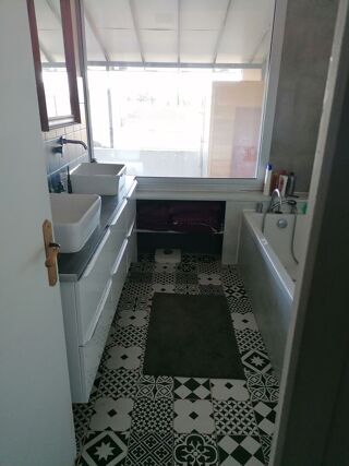  Maison à louer 5 pièces 149 m² Éguilles