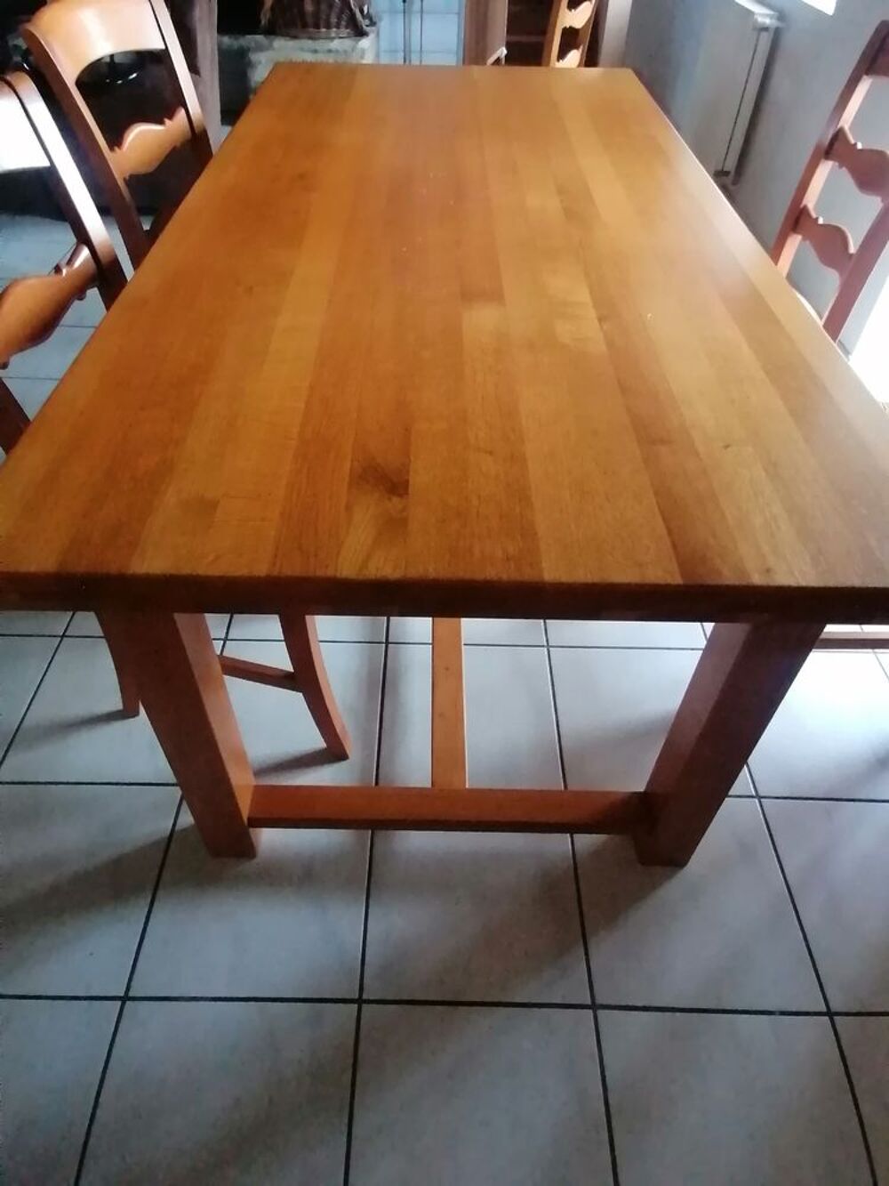 Table en bois massif Meubles