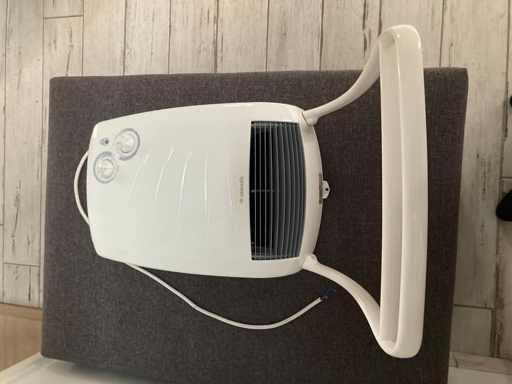 SECHE SERVIETTES SOUFFLANT Electroménager