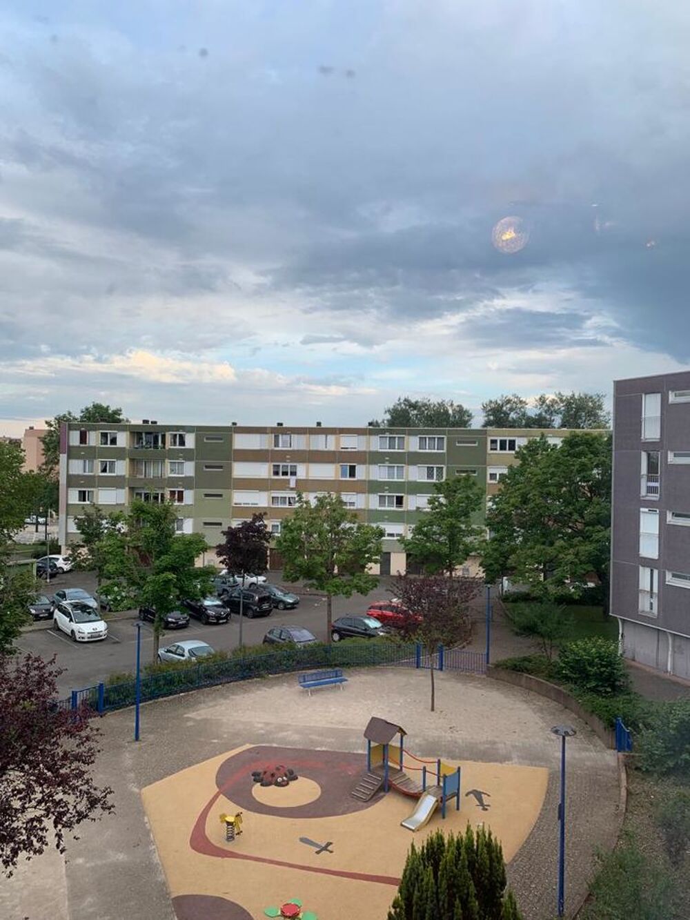   Bel Appartement, refait et entièrement équipé à neuf Bourgogne, Quetigny (21800)