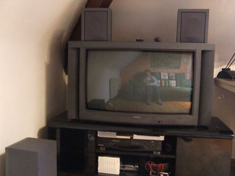 home téléviseur 80 Louviers (27)
