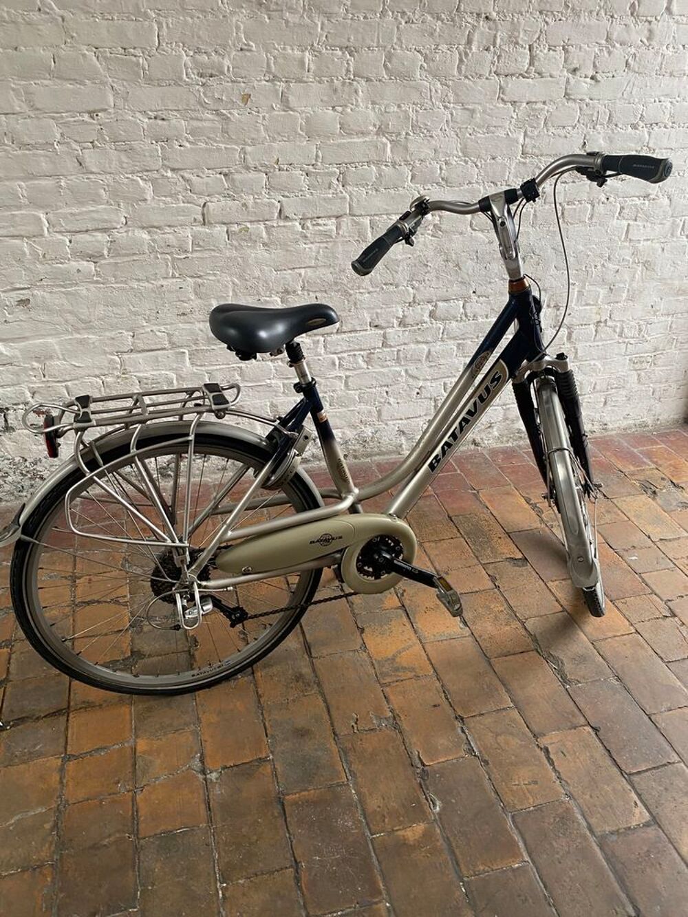 v&eacute;lo hollandais BATAVUS KAYENTA 28 pouces 27 vitesses avec antivol et 2 clefs Vlos