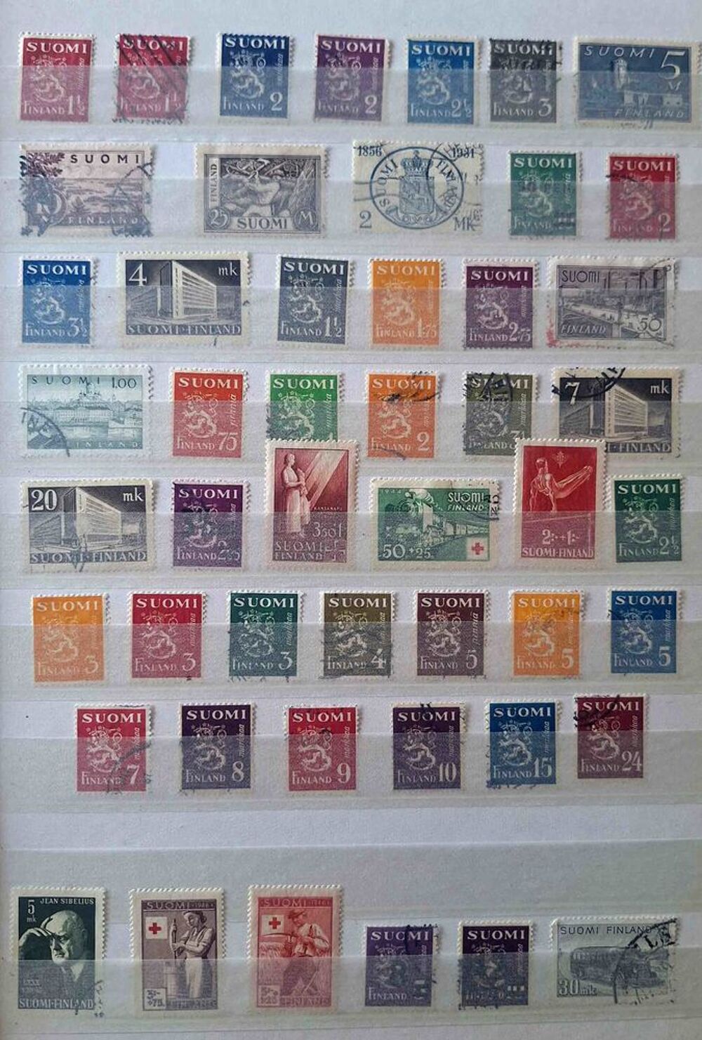 S&eacute;rie de timbres de collection de Finlande 