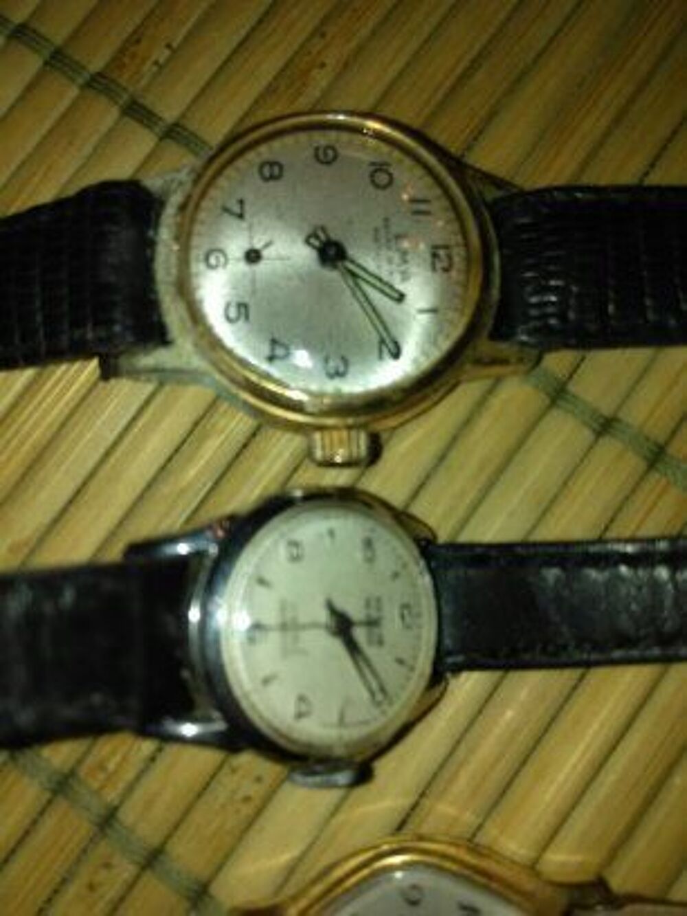 7 MONTRES MECANIQUES et QUARTZ ann&eacute;e 1950 &agrave; 1980 Bijoux et montres