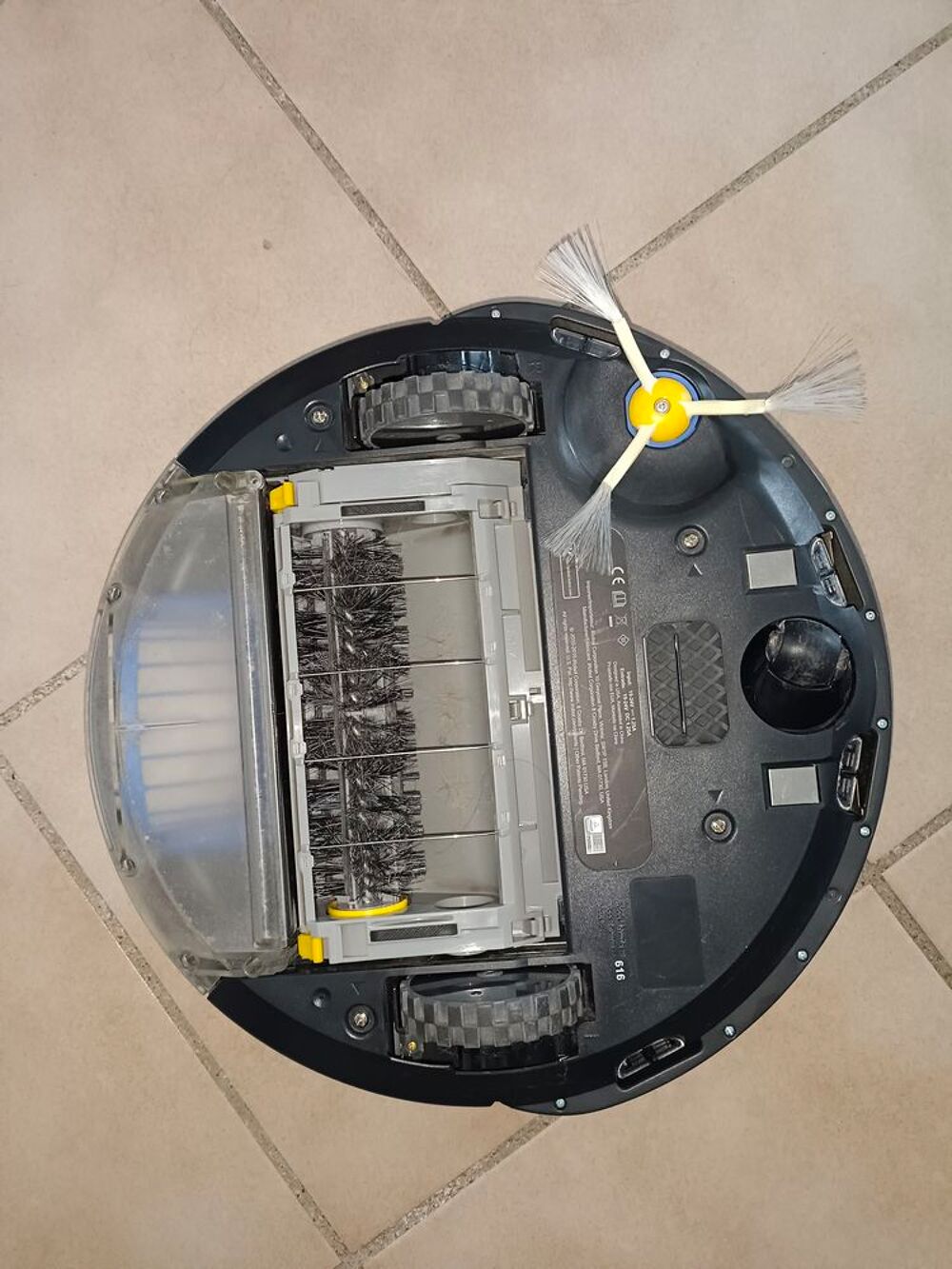 Aspirateur robot Roomba 616 Electroménager
