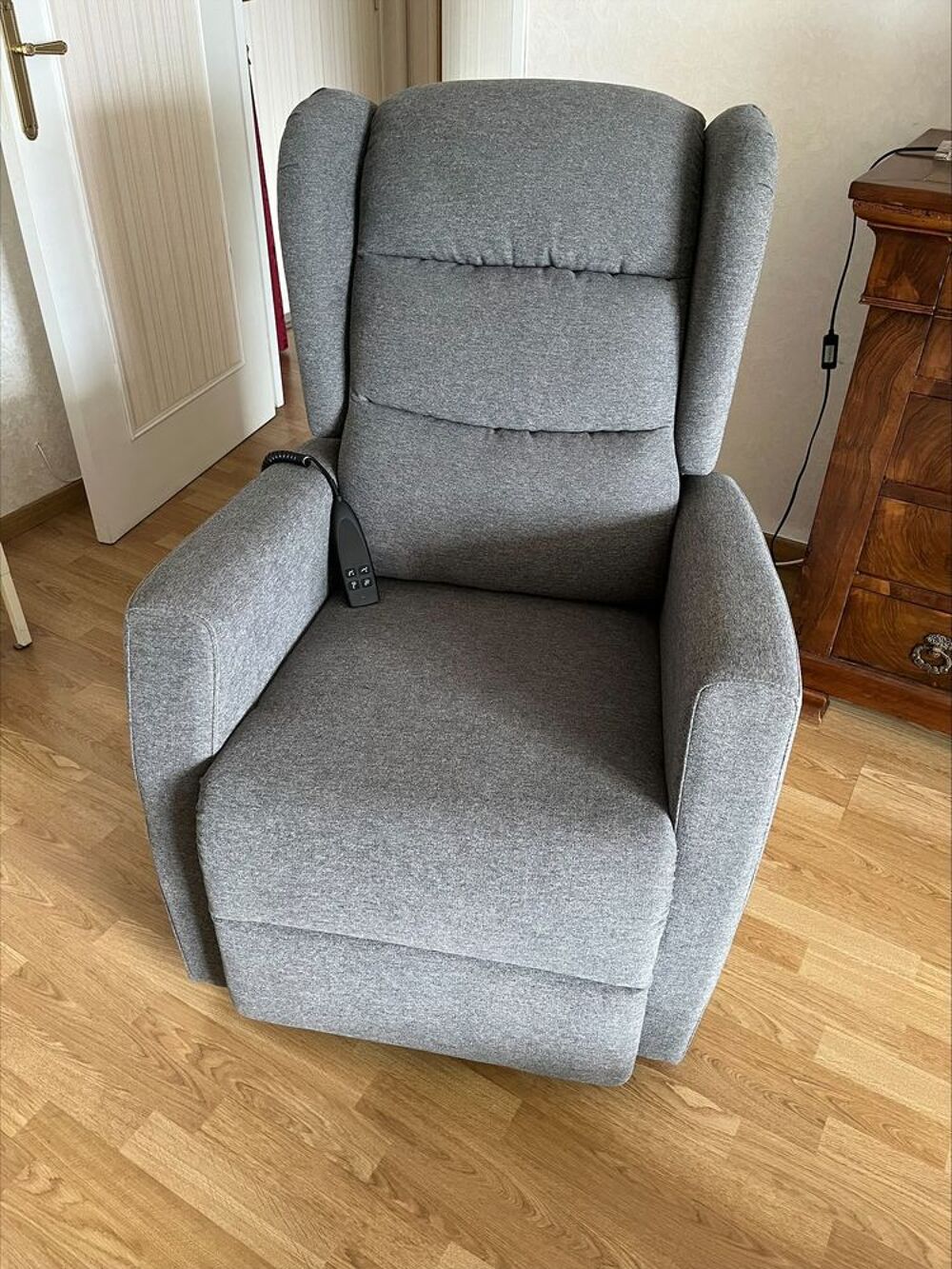 Fauteuil releveur 2 moteurs neuf Meubles