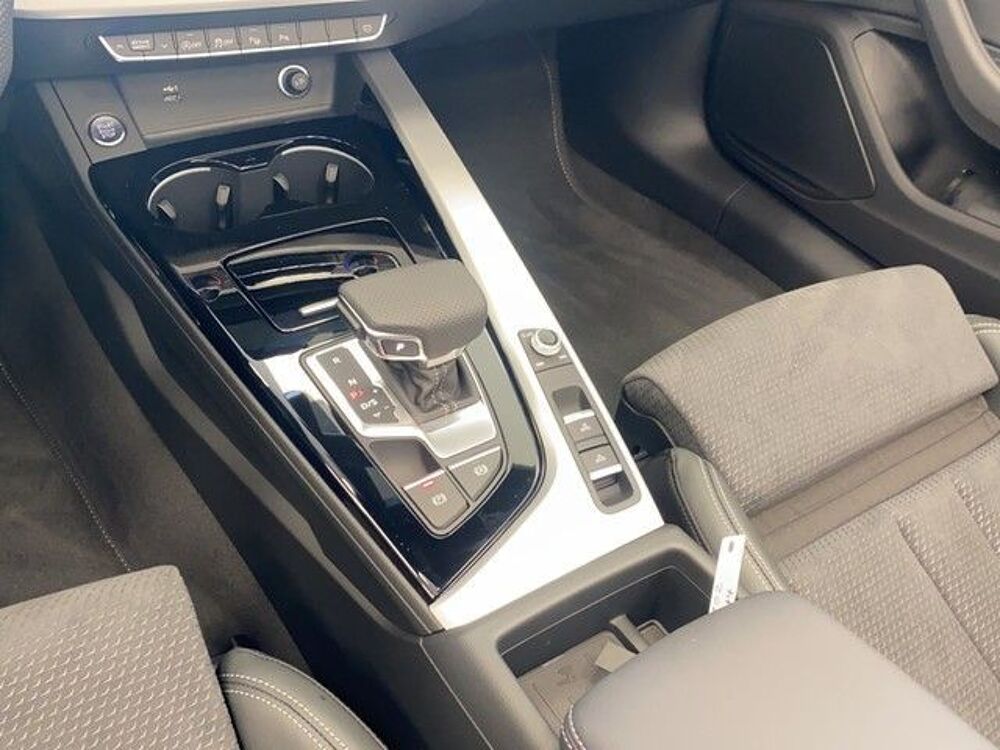 A5 Cabriolet 40 TFSI 204 S tronic 7 S Line 2022 occasion 69007 Lyon