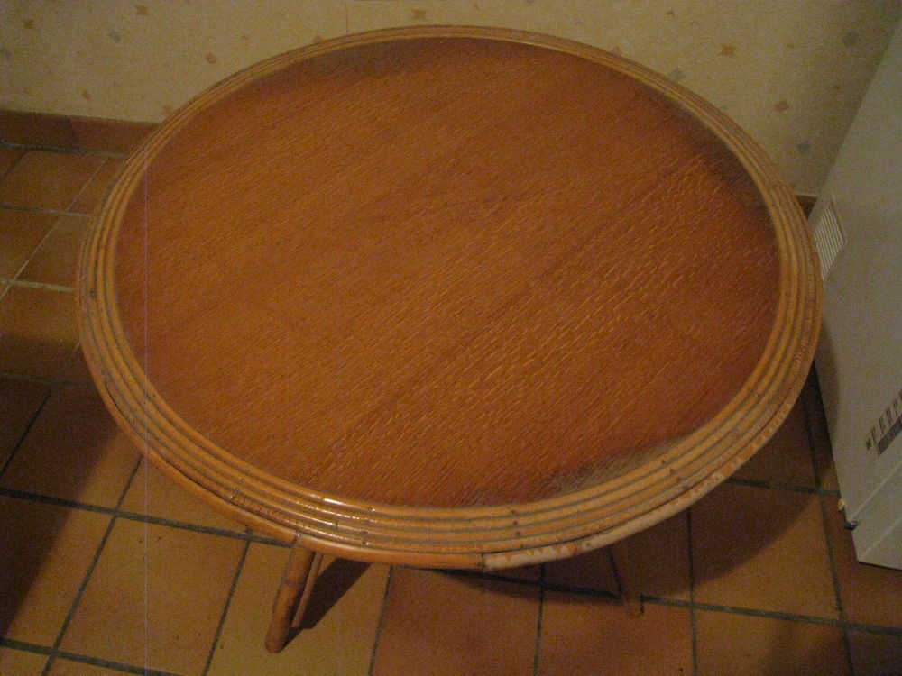 Table basse ronde en rotin 1964 Meubles