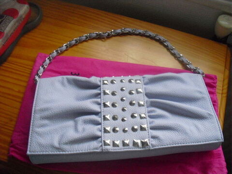 SAC A ANSE fronçé parme clous chainette NEUVE 13 Lyon 5 (69)