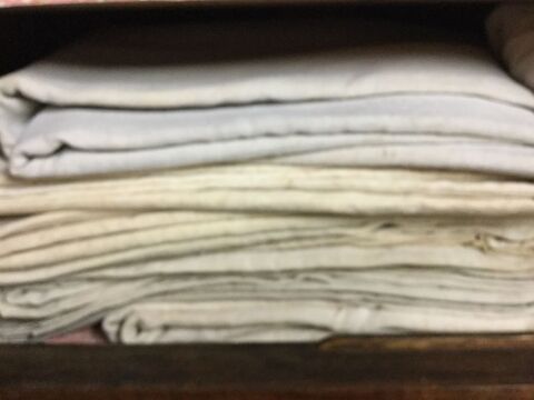 Draps anciens 8 Tournus (71)