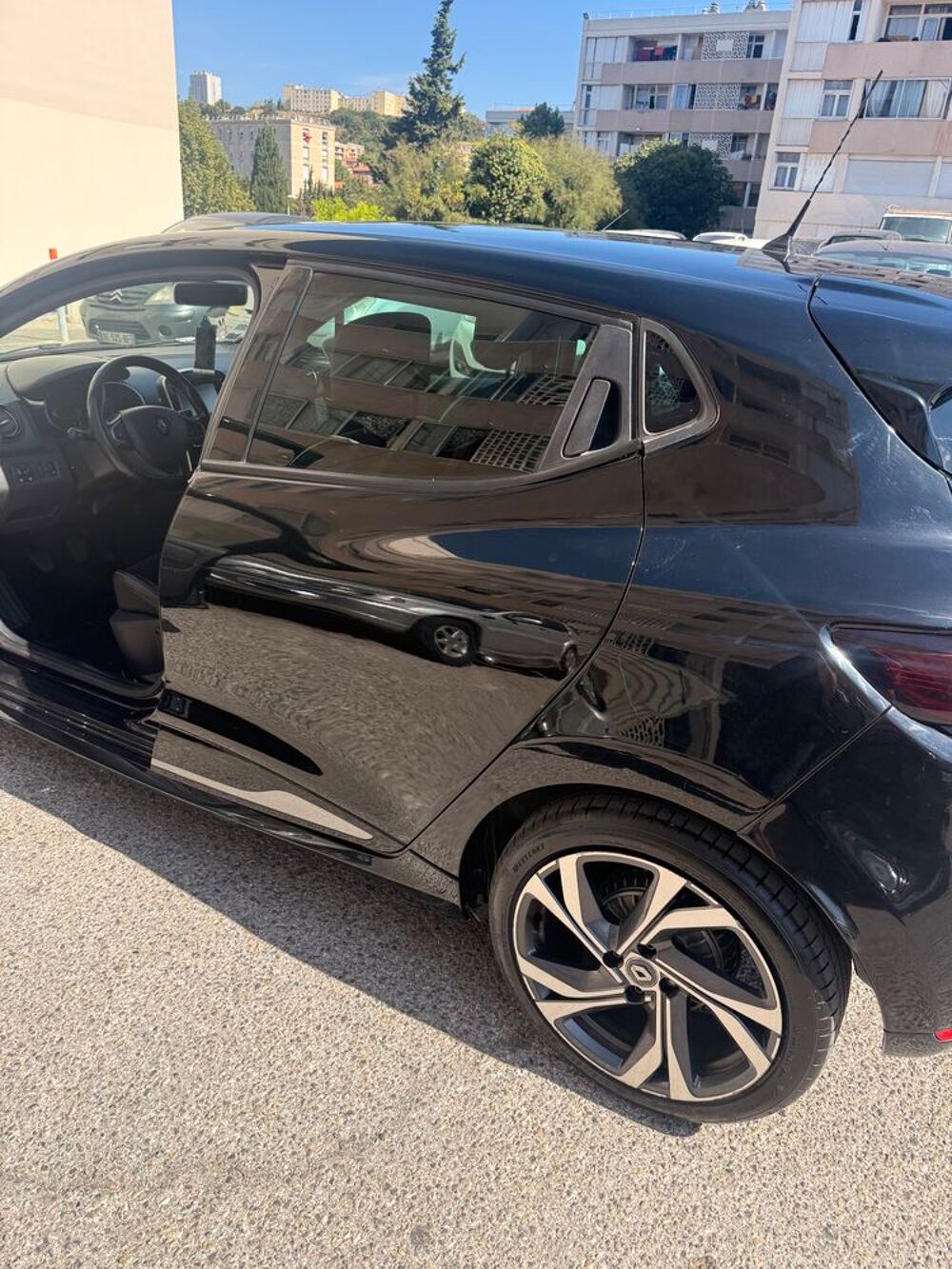 Clio IV Clio dCi 110 Energy Intens 2018 occasion 13127 Vitrolles