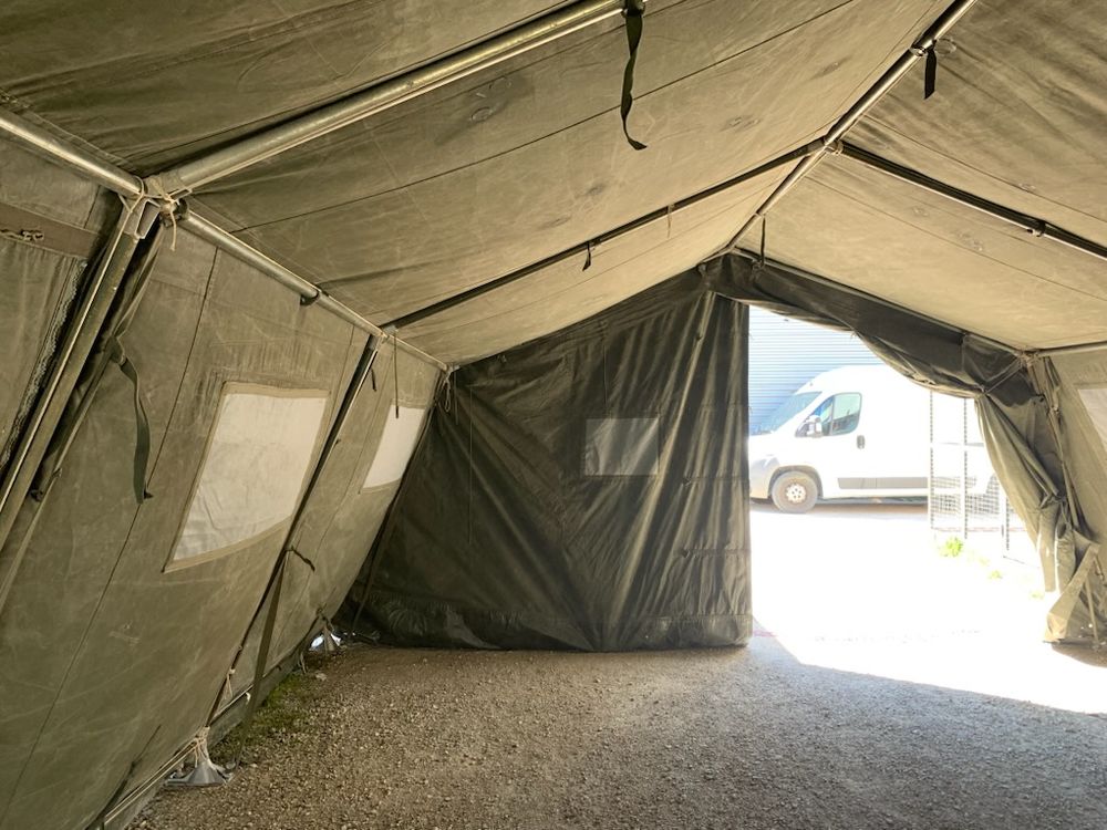 Grande tente militaire 55m2 Jardin