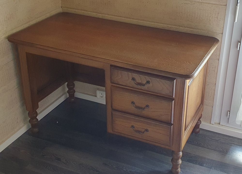 Bureau tr&egrave;s bon &eacute;tat Meubles