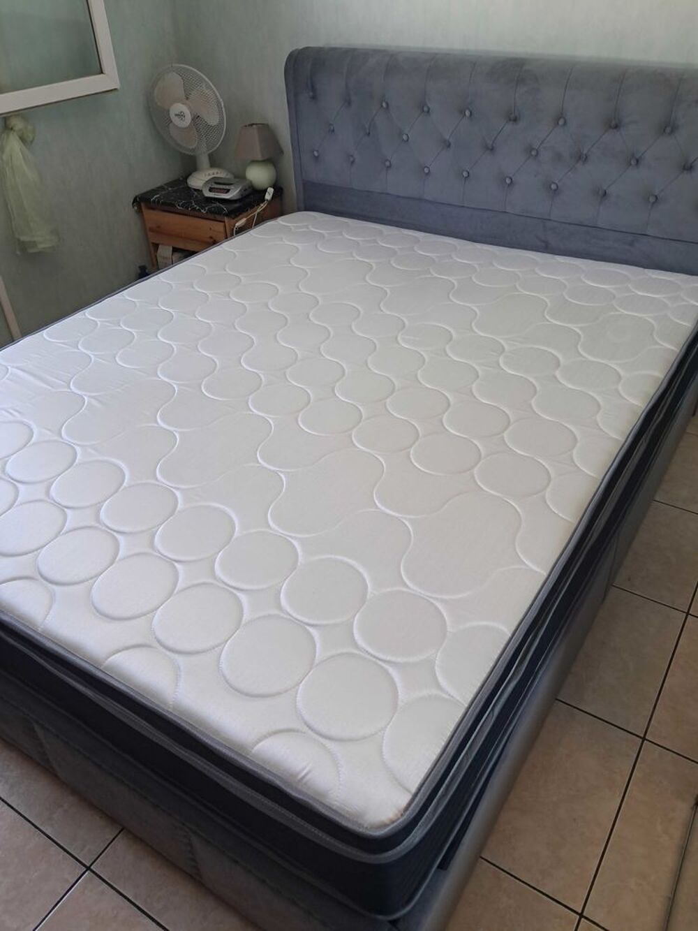 Lit Coffre 160x200cms nuf, Sommier et matelas neuf. Epeda Meubles