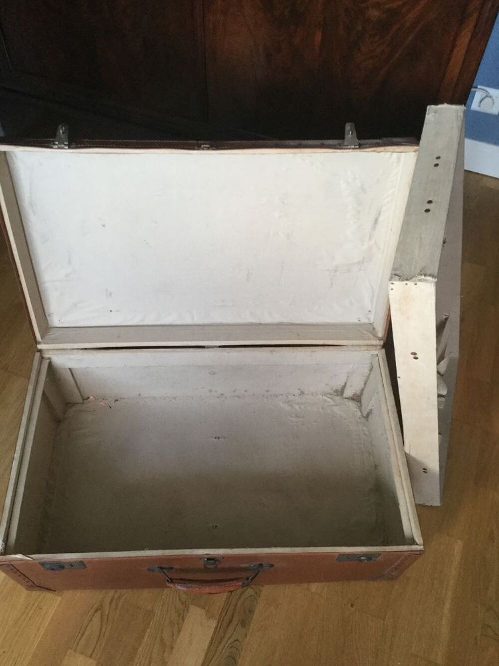 Valise en carton ancienne Maroquinerie