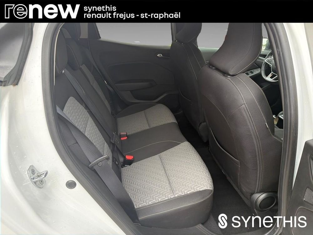 Clio V Clio E-Tech full hybrid 145 Evolution 2022 occasion 83600 Fr&eacute;jus