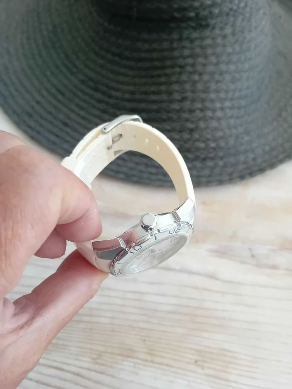 Montre mixte Lotus blanche Bijoux et montres