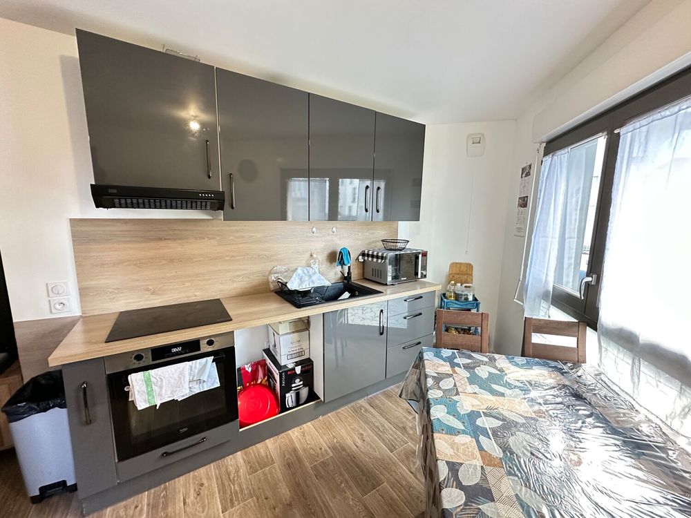 Vente Appartement EXCLUSIVITÉ – Appartement récent T3 avec terrasse et parking – Idéal investissement locatif Carrières-sous-poissy