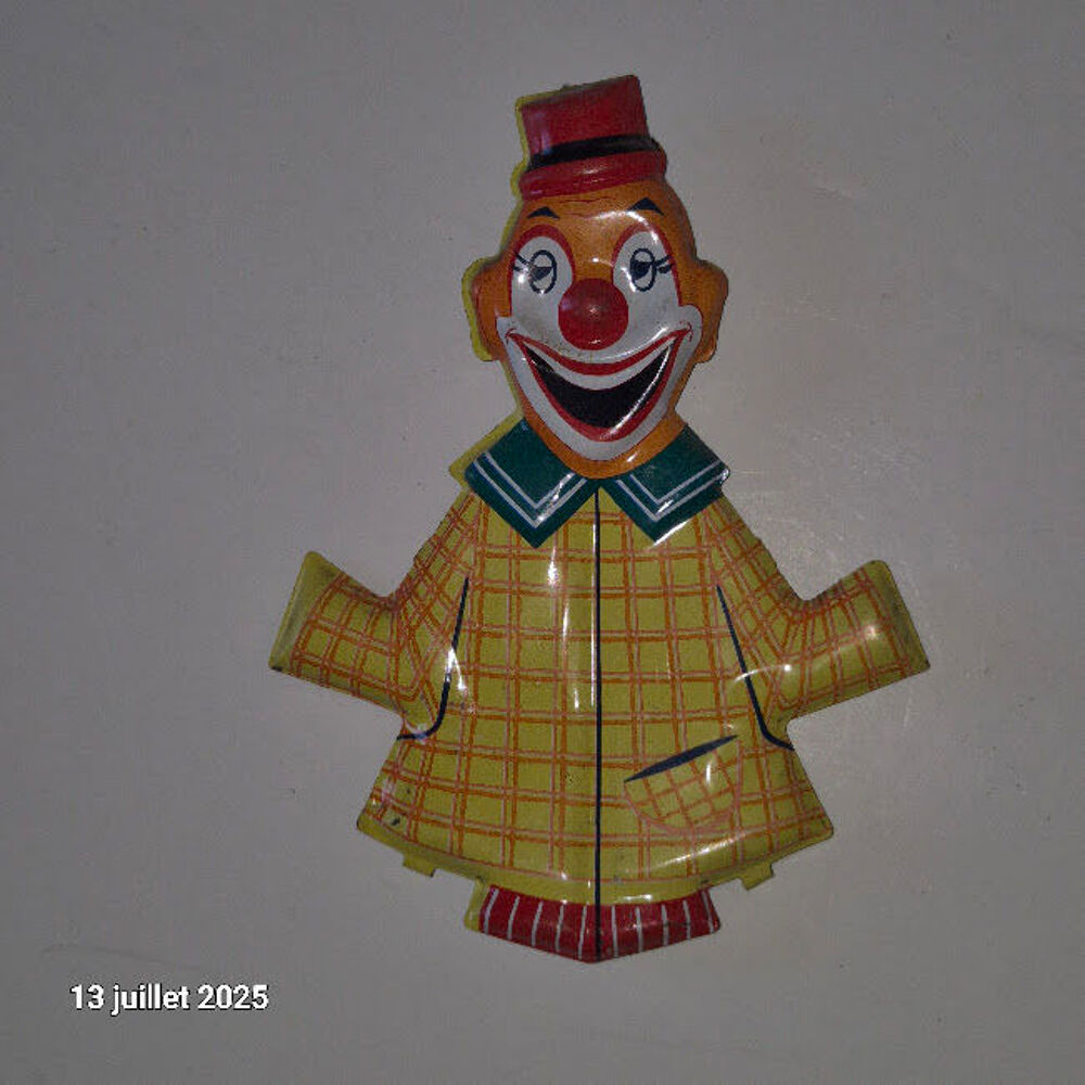 Rare, Jeux , jouet des pays de l'Est, clown en m&eacute;tal blanc Jeux / jouets