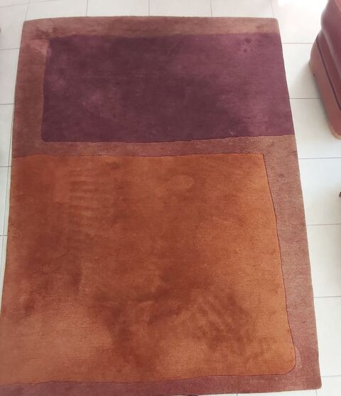 Tapis artisanal, fait main, laine.
75 Saint-Contest (14)