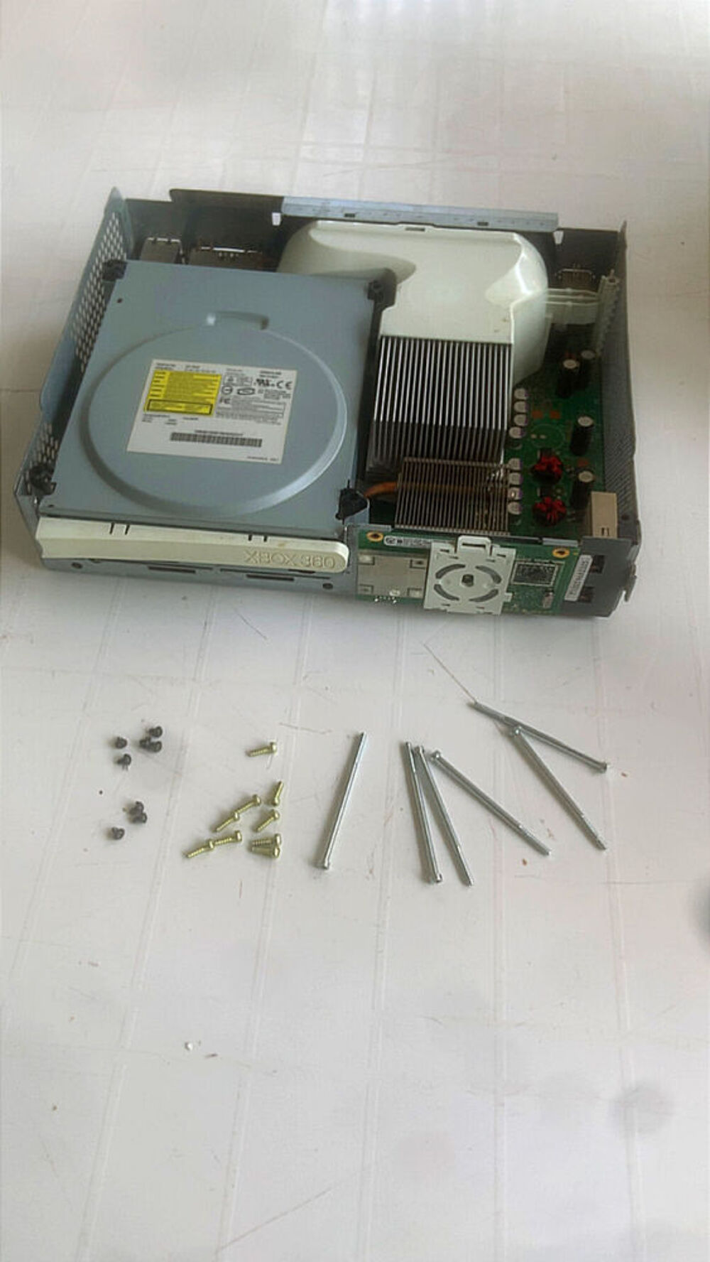 Xbox 370 pi&egrave;ces d&eacute;tach&eacute;es Consoles et jeux vidéos