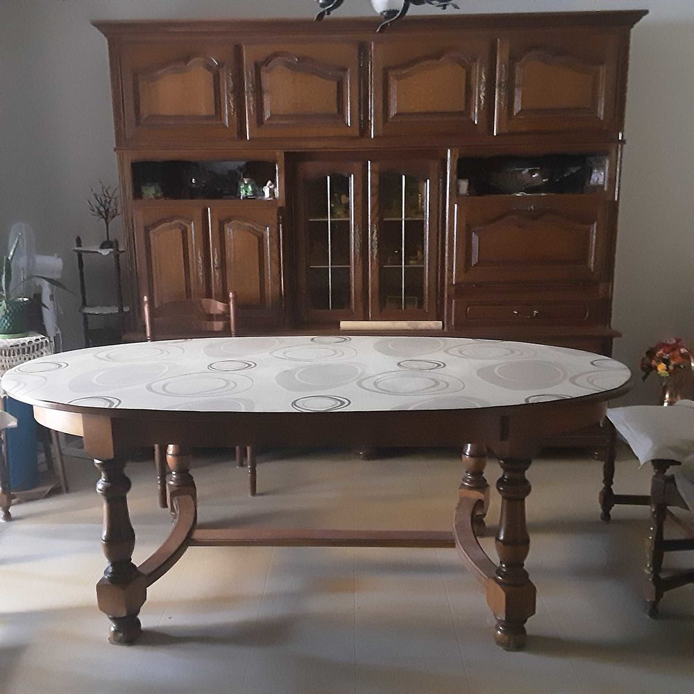 Table ovale Meubles