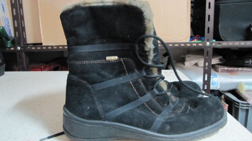 BOTTINES Gore tex, fourr&eacute;es en poils de lapin P41 Chaussures