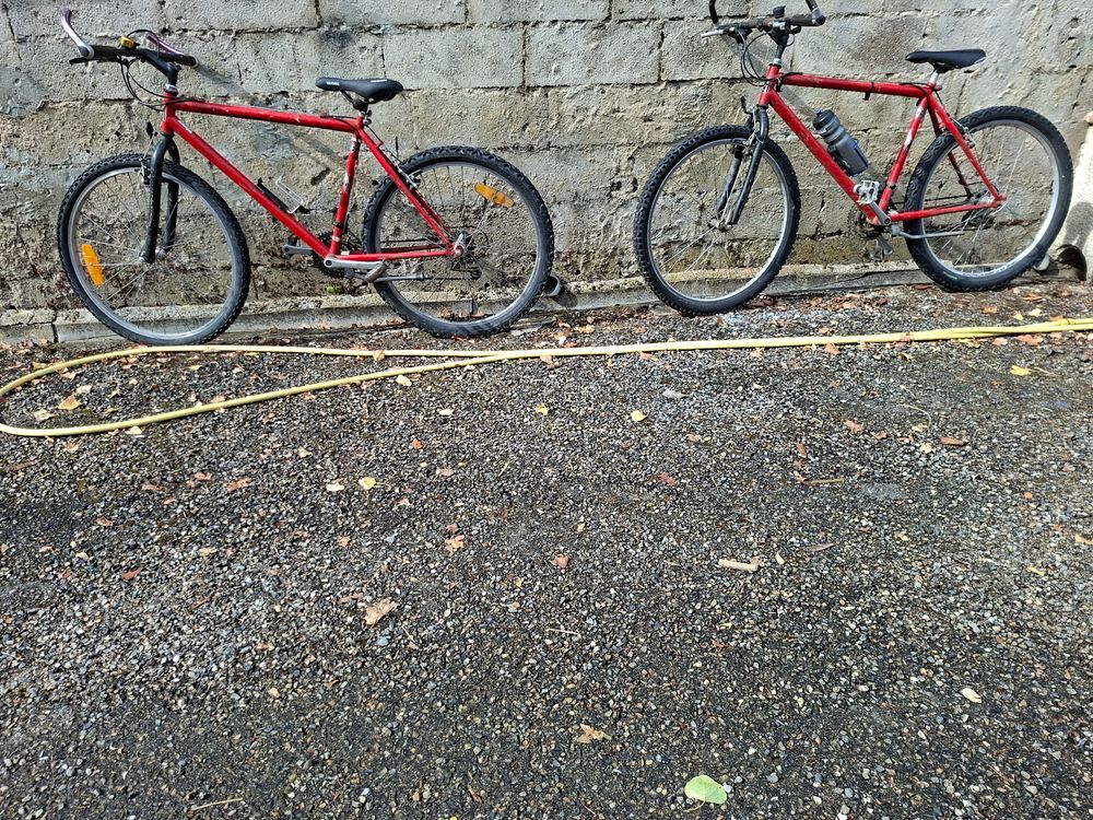 2 velos vtt vendu seul ou ensembles Vélos