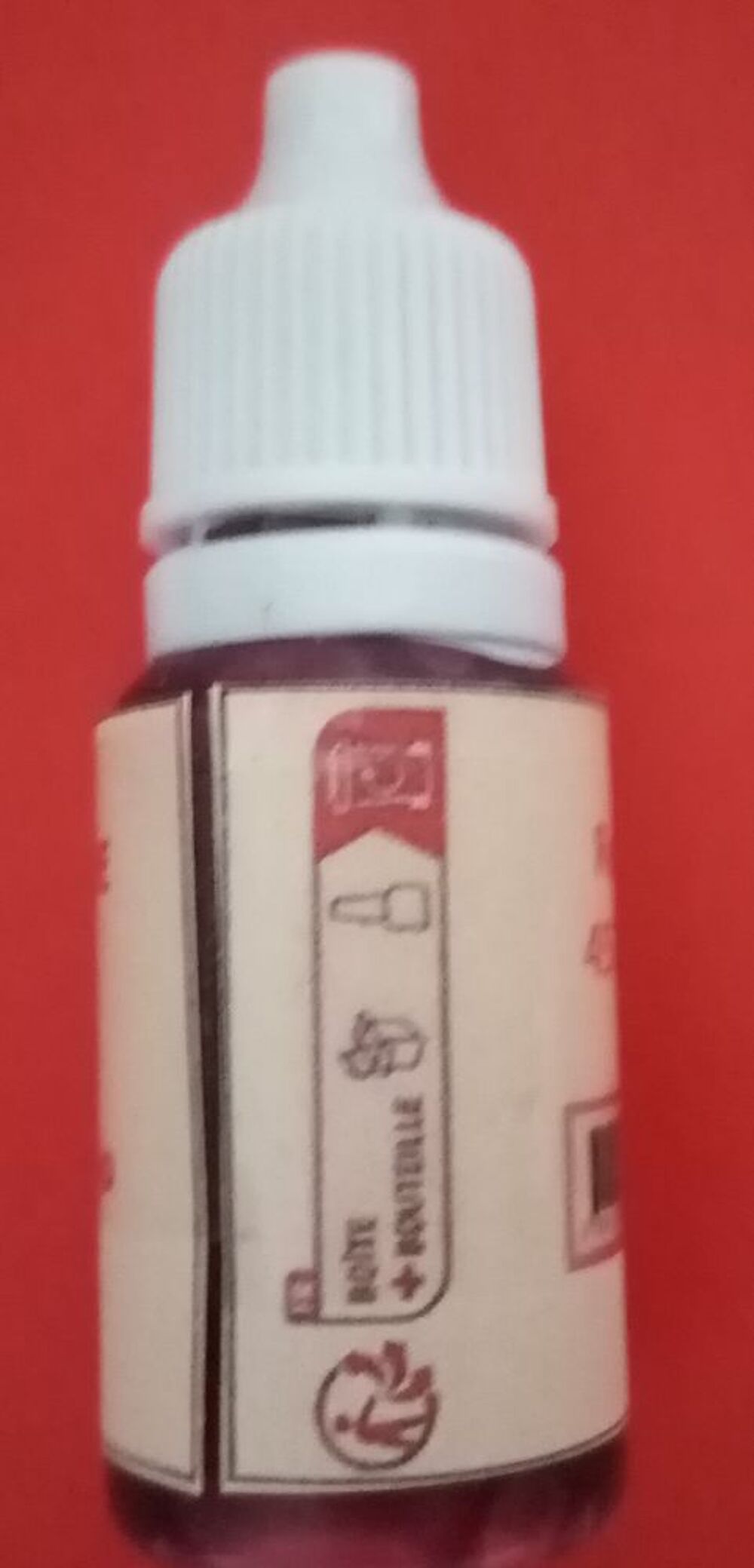 Bouteille encre de couleur rouge pour dessin, recharge, etc
Bricolage