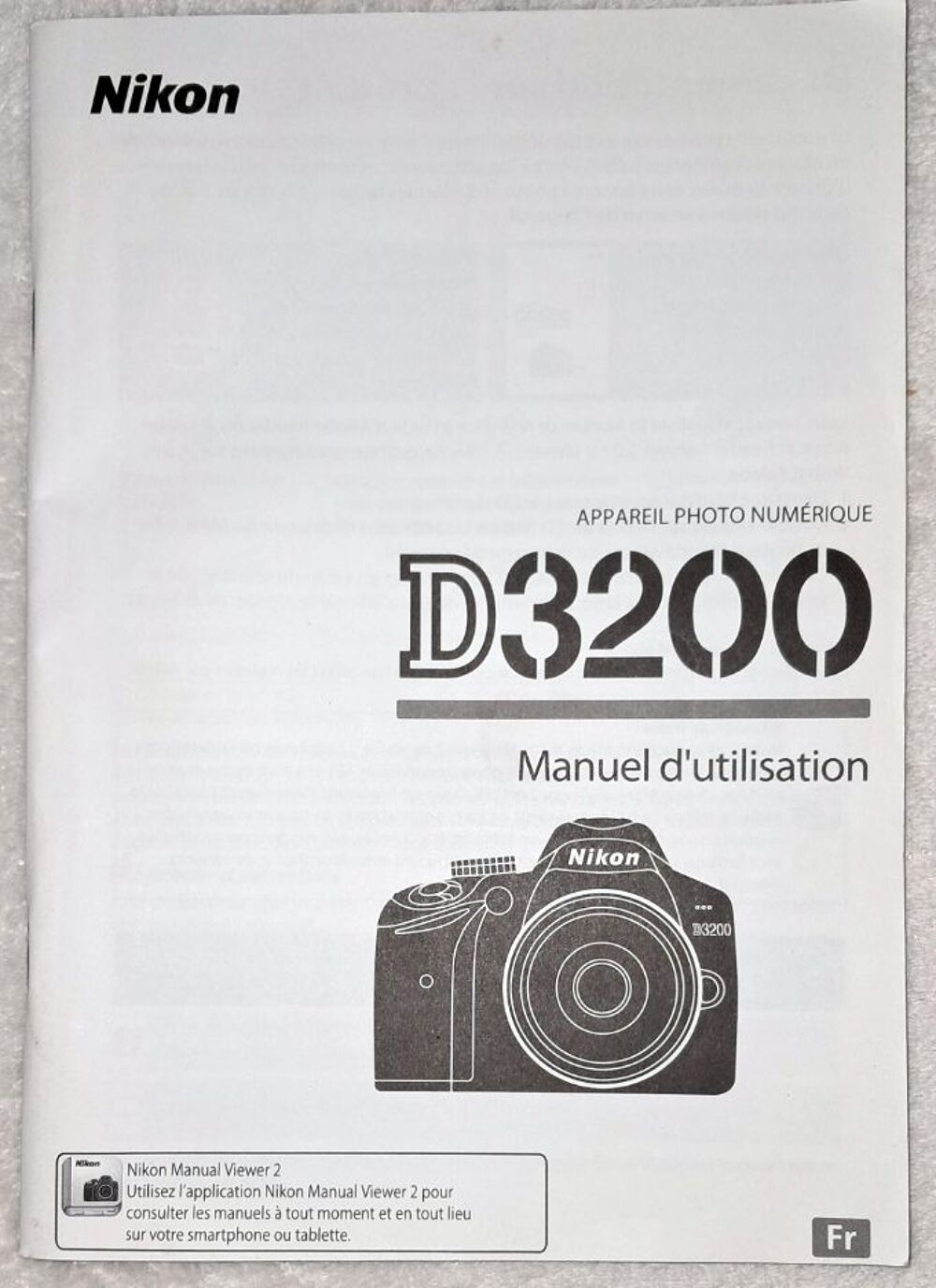 Nikon D3200 Reflex 24Mpx Objectif AF-S DX 18-55 mm et access Photos/Video/TV