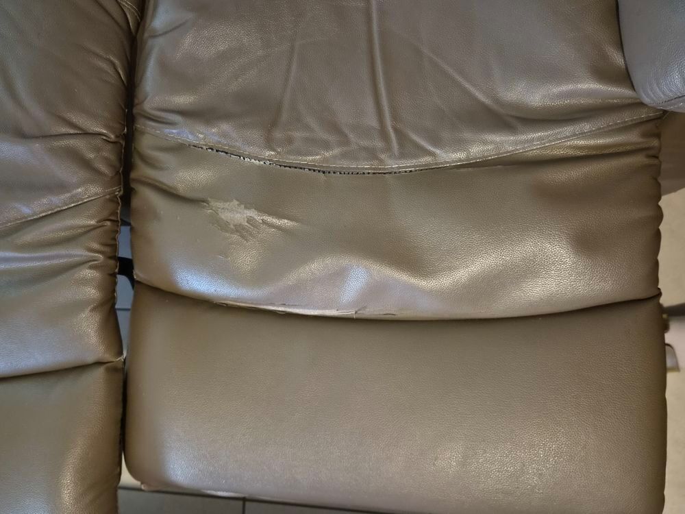Canap&eacute; relax &eacute;lectrique 2 places beige taupe Meubles