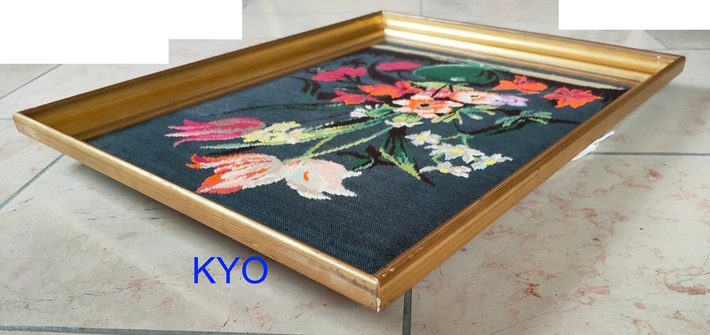 Tableau tiss&eacute; bouquet fleurs broderie point croix cadre dor&eacute; Décoration