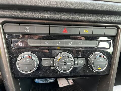 Volkswagen T-ROC T-Roc 1.0 TSI 115 Start/Stop BVM6 Lounge 2019 occasion Vannes 56000