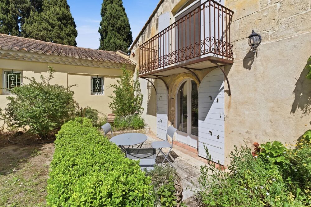 � vendre  Propri�t�/ch�teau Arles (13200)