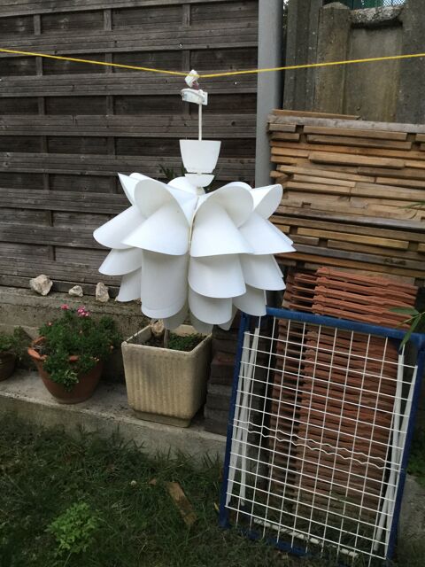 Lustre en polypropyl�ne 28 Toulouse (31)