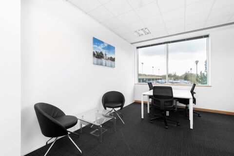 Trouvez un espace de bureau &agrave; Lyon, Saint Exup&eacute;ry Airport  pour 3 personnes o&ugrave; tout est pris en charge 659 69124 Colombier-saugnieu