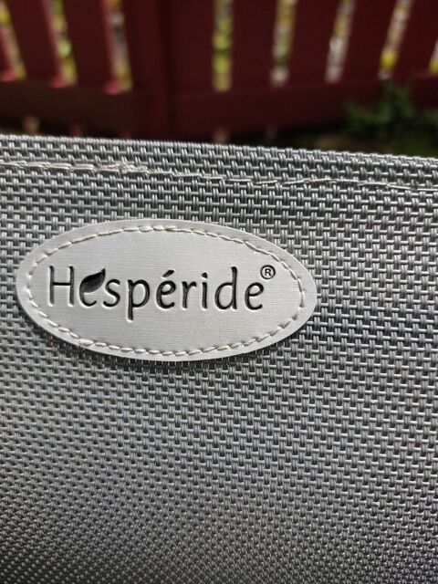 salon de jardin avec parasol 450 Martrin (12)