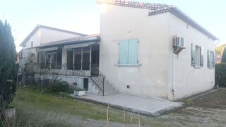  Villa  vendre 5 pices 110 m Saint-laurent-des-arbres