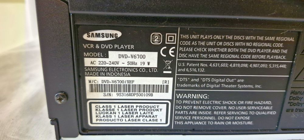 Combin&eacute; Samsung: magn&eacute;toscope et lecteur DVD/CD audio
Photos/Video/TV