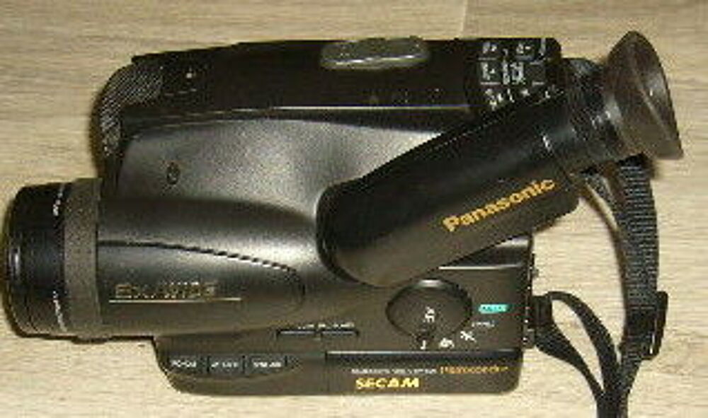 camescope VHS-C cassette panasonic Photos/Video/TV