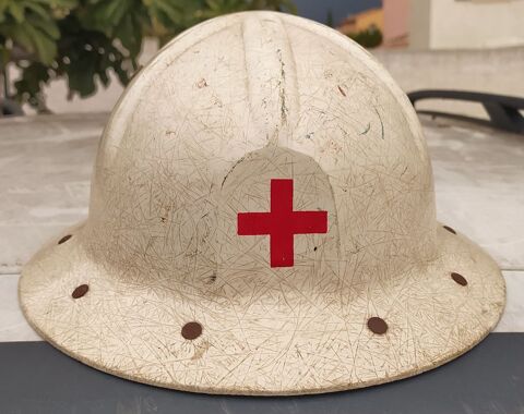 Casque pompier croix rouge petitcollin 50 Saint-Jean-de-Fos (34)