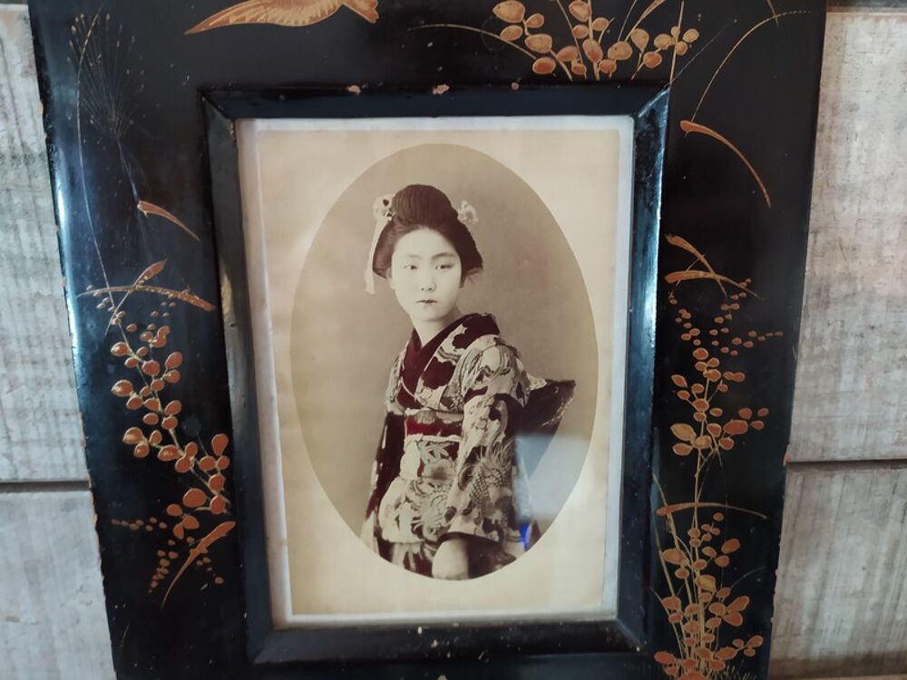 Photographie Albumin&eacute;e Fille Japonaise Cadre Laque Japon XIX 